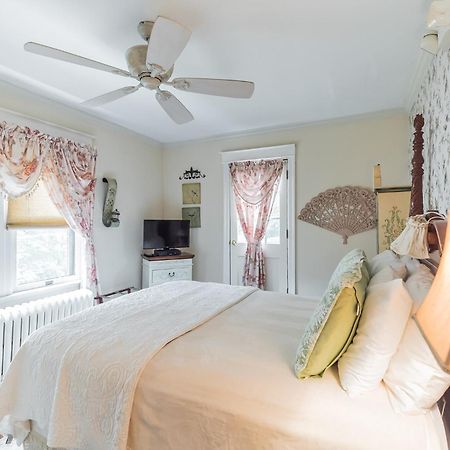 The Inn On Holly B&B Pitman Номер фото